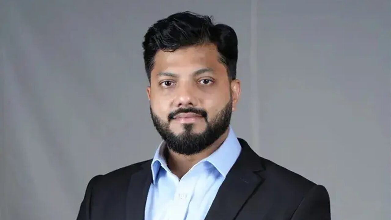 দুপুরে পদত্যাগের চূড়ান্ত ঘোষণা দেবো: ইশরাক হোসেন
