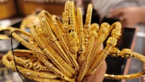 স্বর্ণের দাম কমল