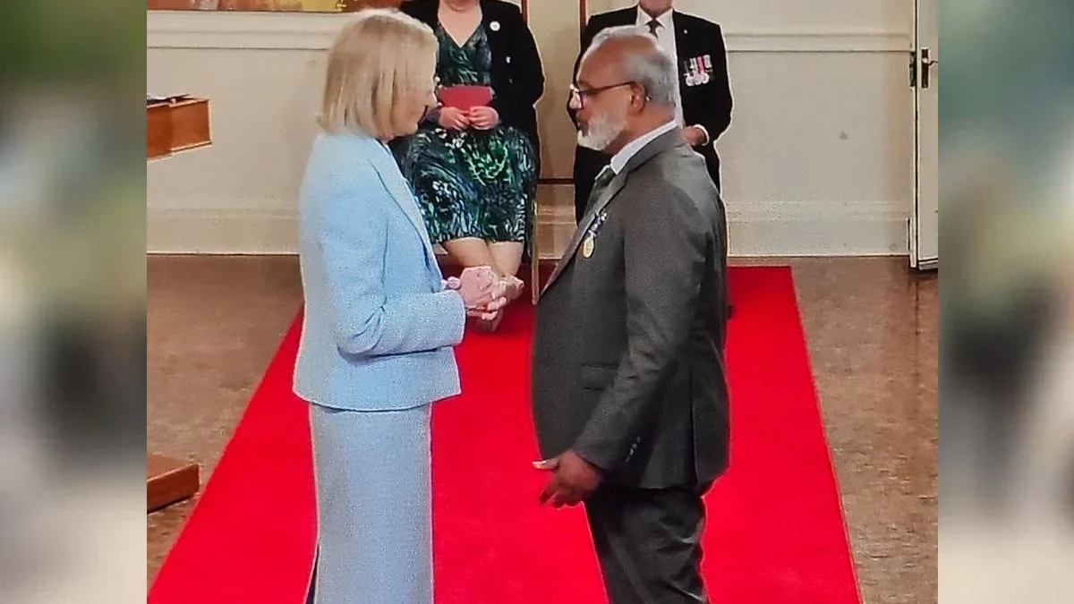 অস্ট্রেলিয়ায় রাষ্ট্রীয় সম্মাননায় বাংলাদেশের ড. শাহজাহান খান