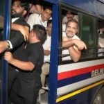 রাহুল-প্রিয়াঙ্কাকে ফের আটক করল দিল্লি পুলিশ